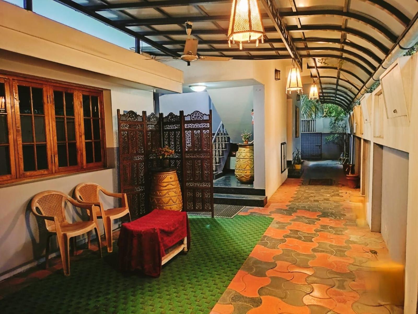 Hotel Jj Inn Kochi Extérieur photo