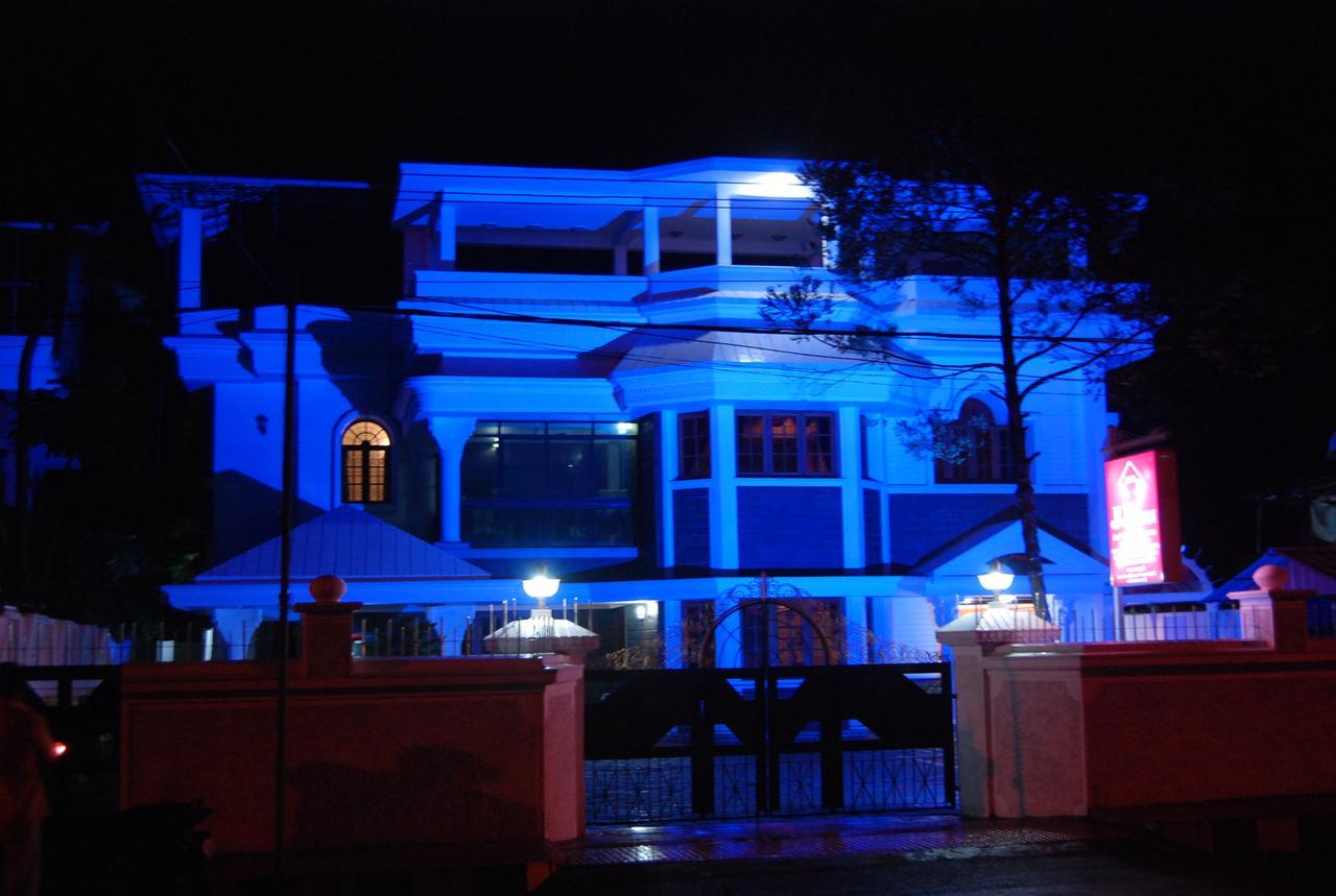 Hotel Jj Inn Kochi Extérieur photo